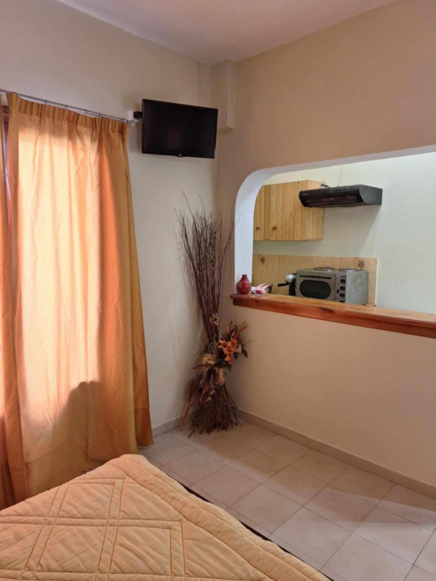 Salvanos Residence Ipsos Ngoại thất bức ảnh