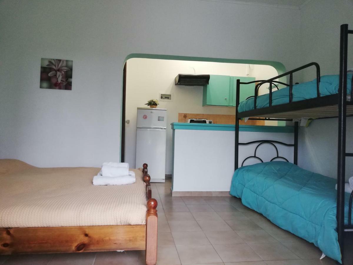 Salvanos Residence Ipsos Ngoại thất bức ảnh